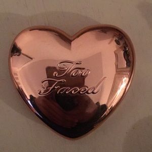 too faced ray of light highlight